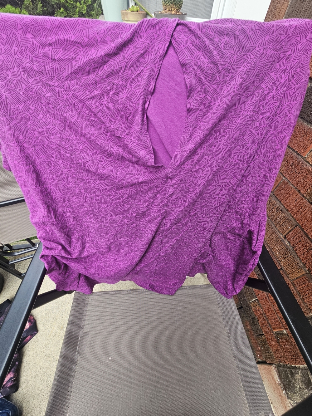 Active Zone Purple Geometric-Print Keyhole Tee - Picture 3 of 4